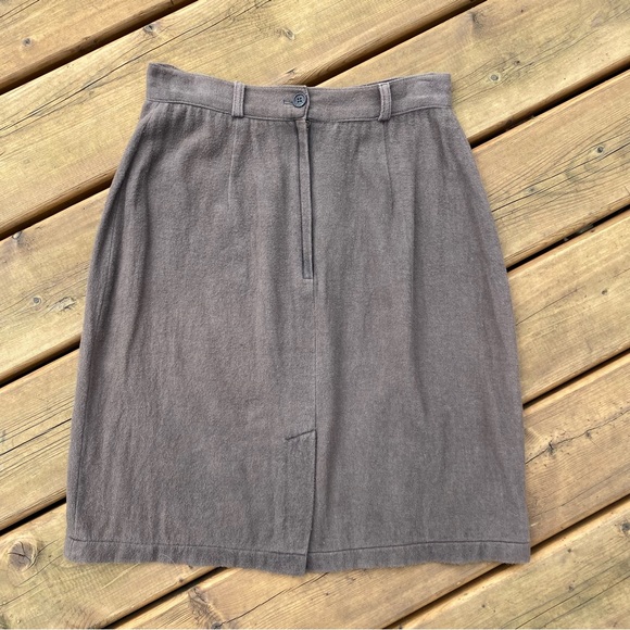 Vintage Simon Chang chocolate brown pencil skirt. - Picture 3 of 5